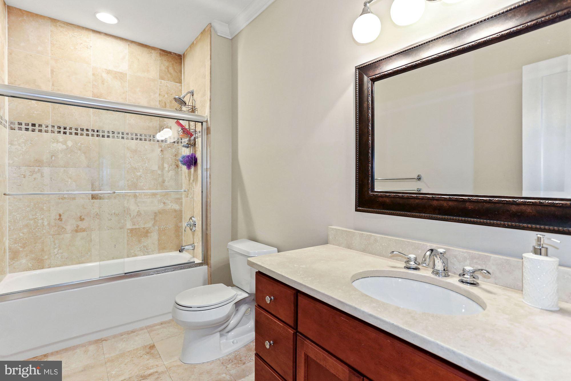 ROSEMONT - Residential