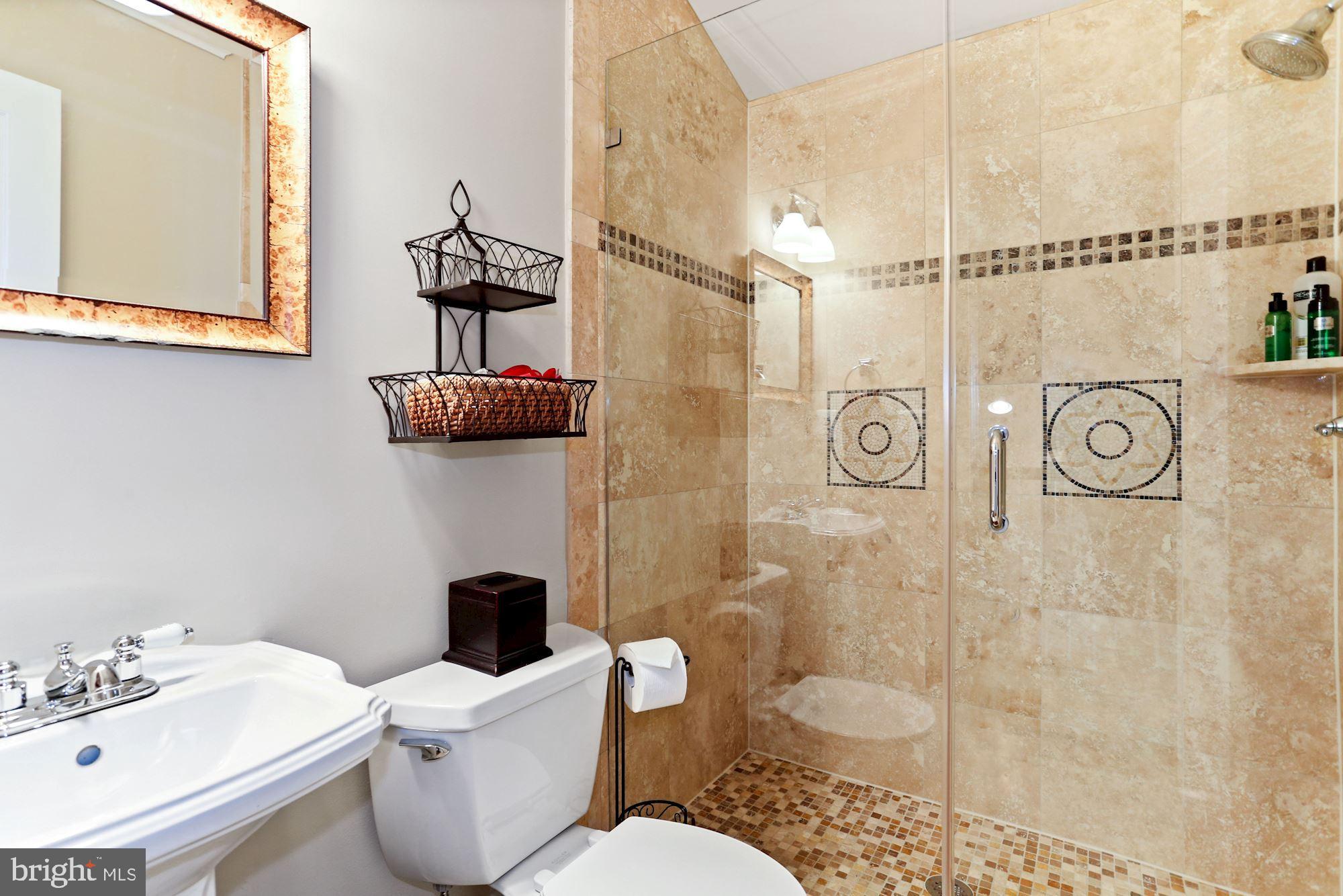 ROSEMONT - Residential