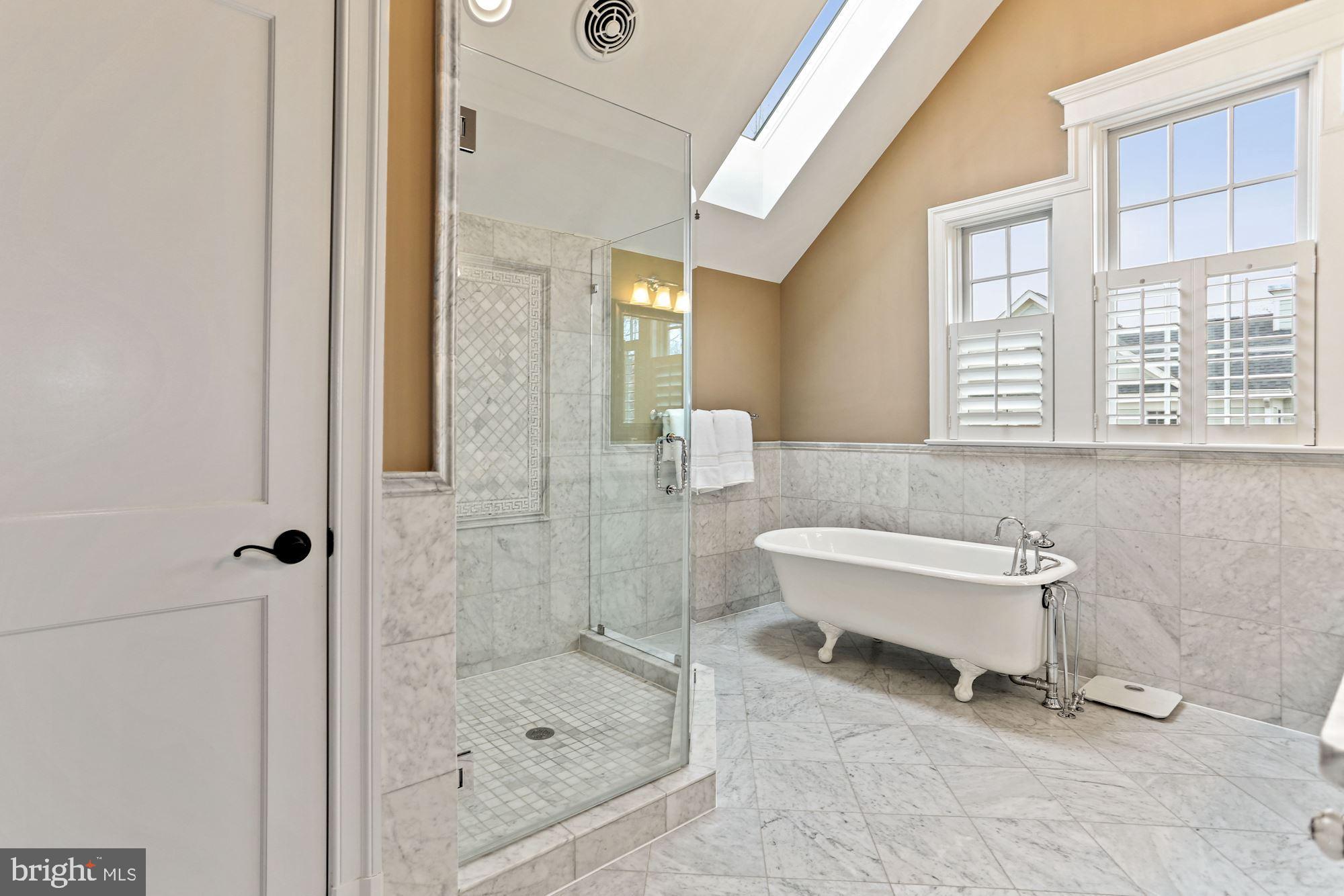 ROSEMONT - Residential