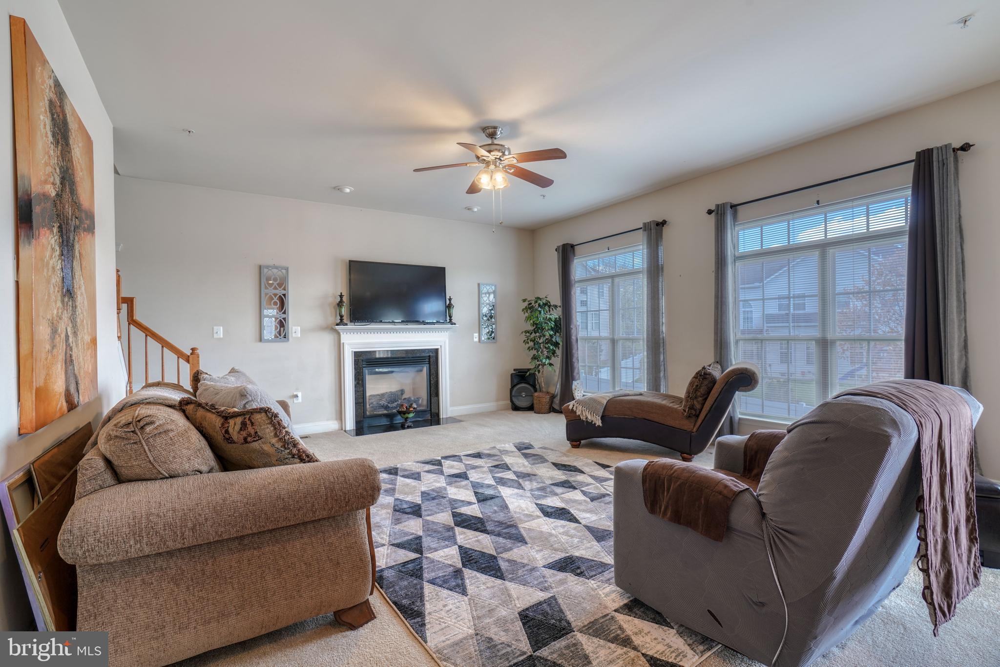 BELMONT CREST - Residential