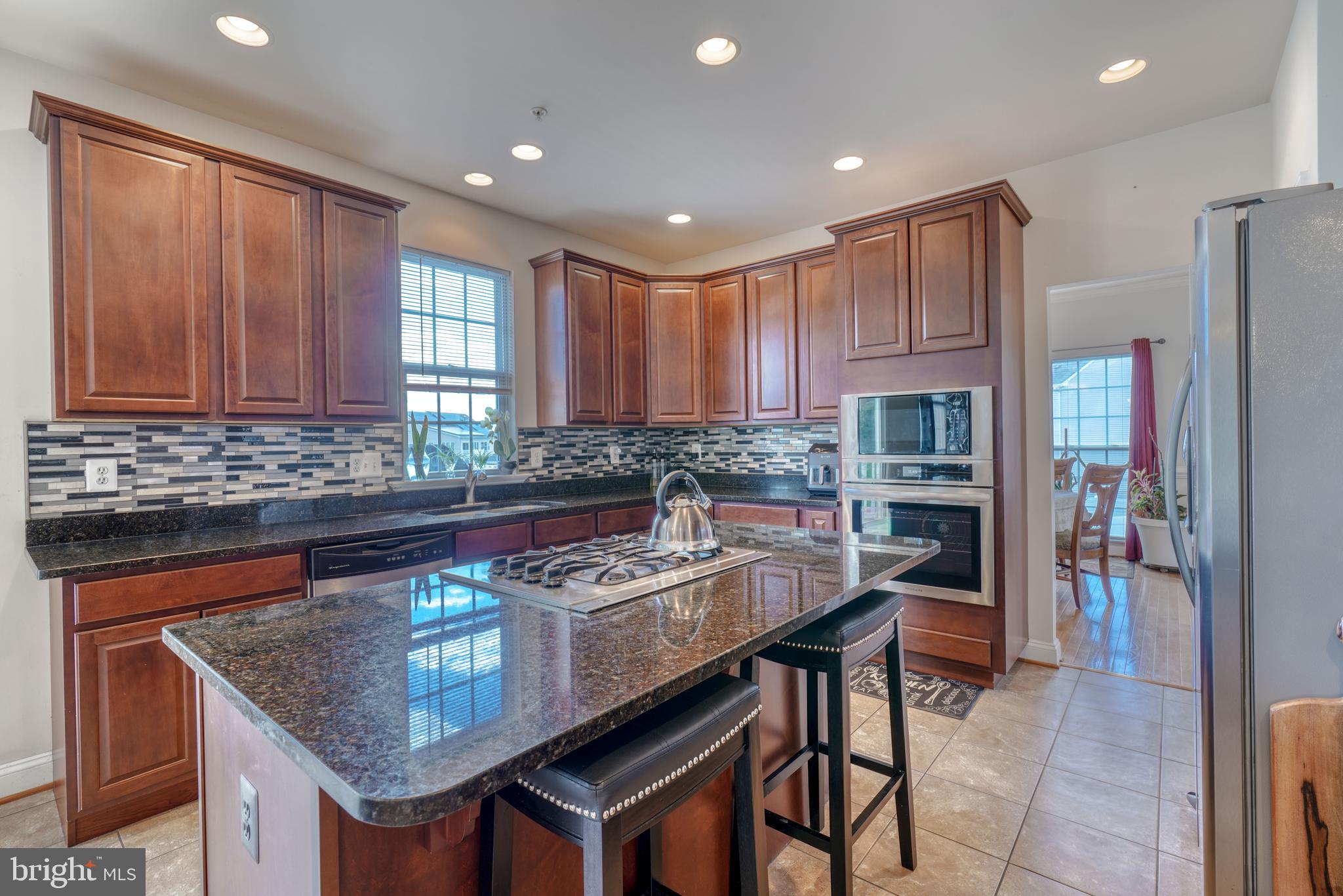 BELMONT CREST - Residential