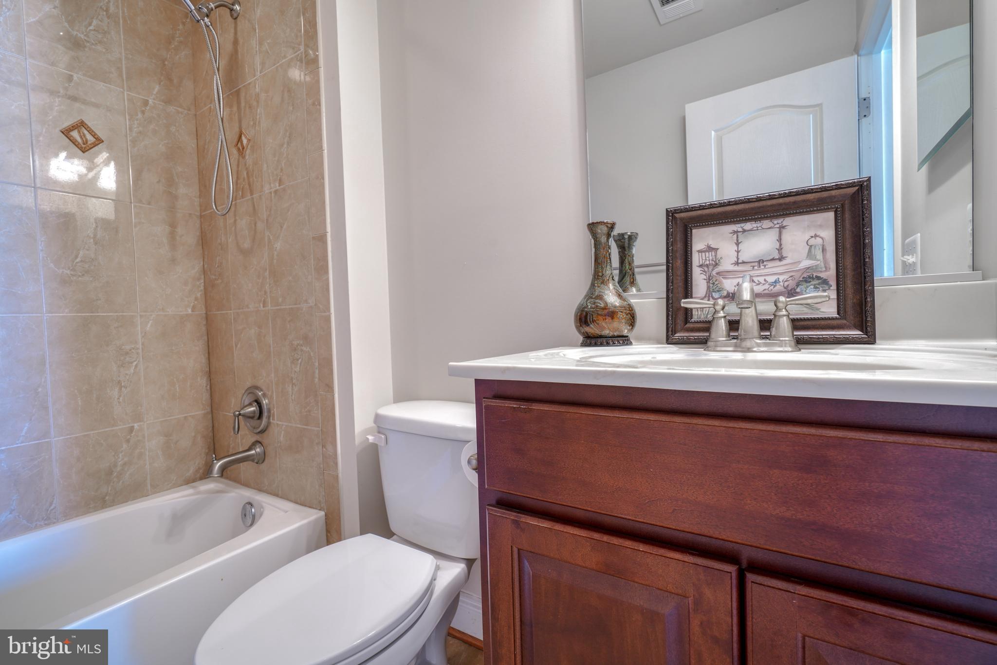 BELMONT CREST - Residential