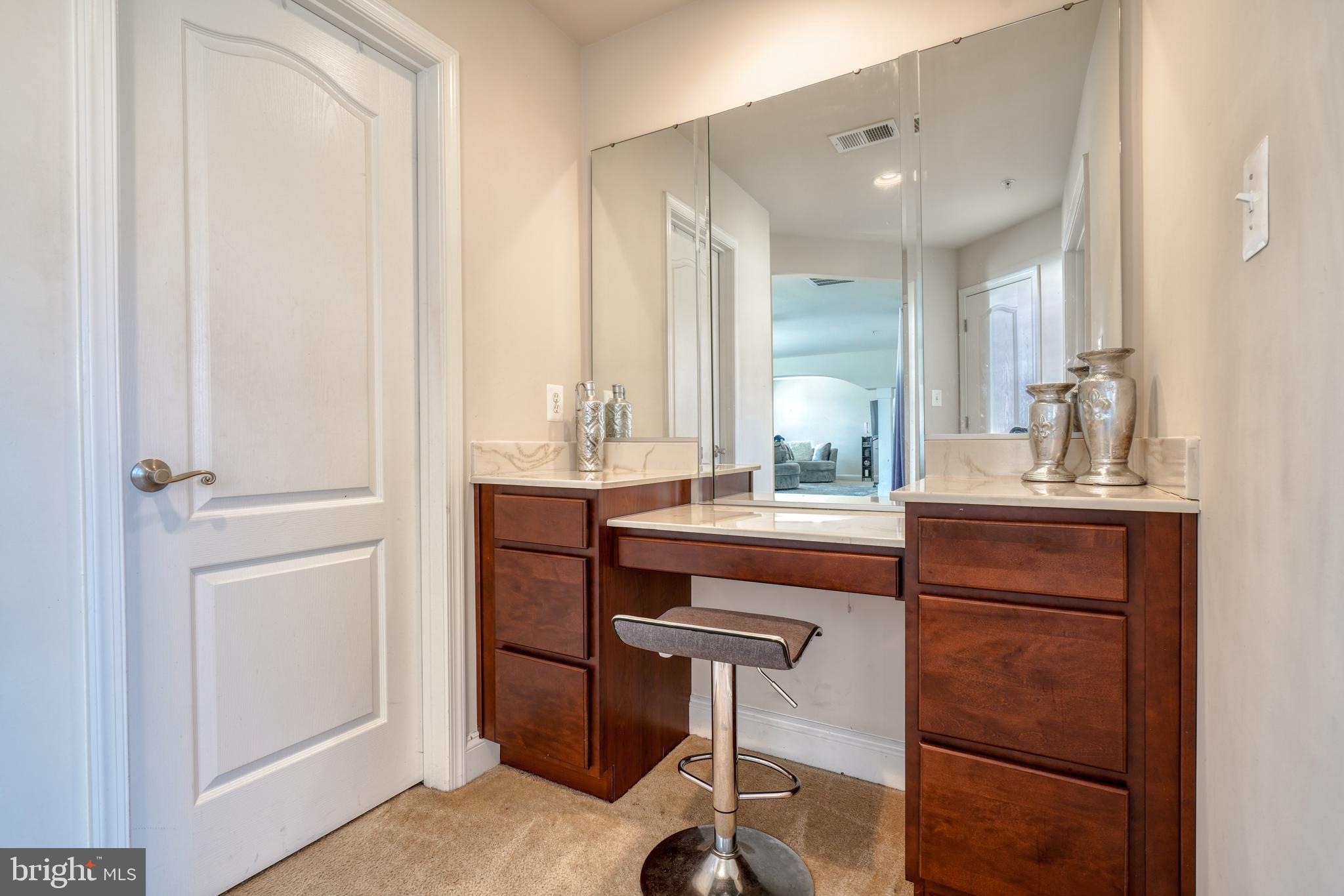 BELMONT CREST - Residential