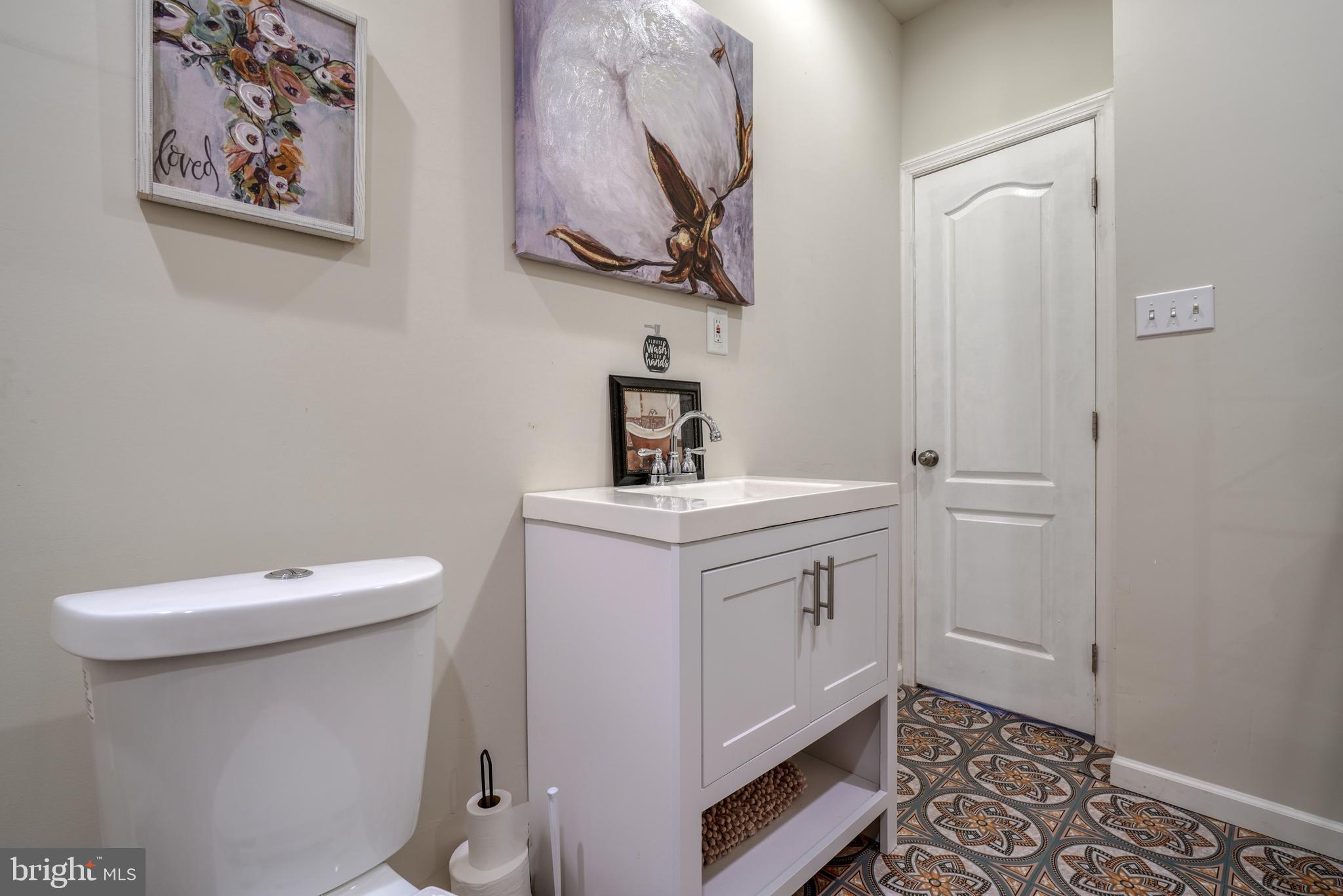 BELMONT CREST - Residential