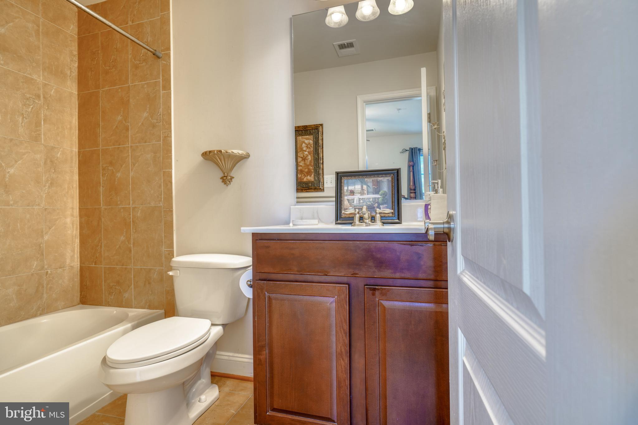 BELMONT CREST - Residential