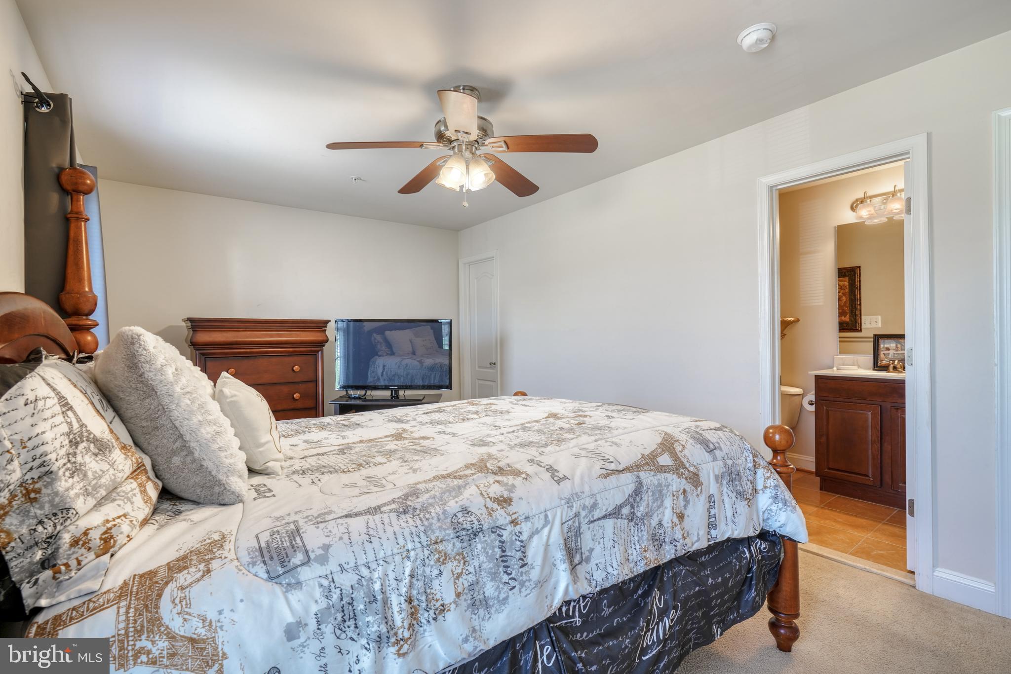 BELMONT CREST - Residential