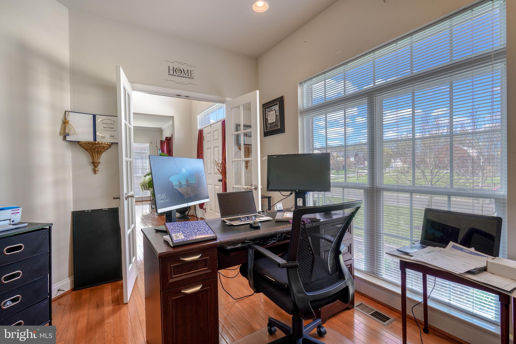 BELMONT CREST - Residential