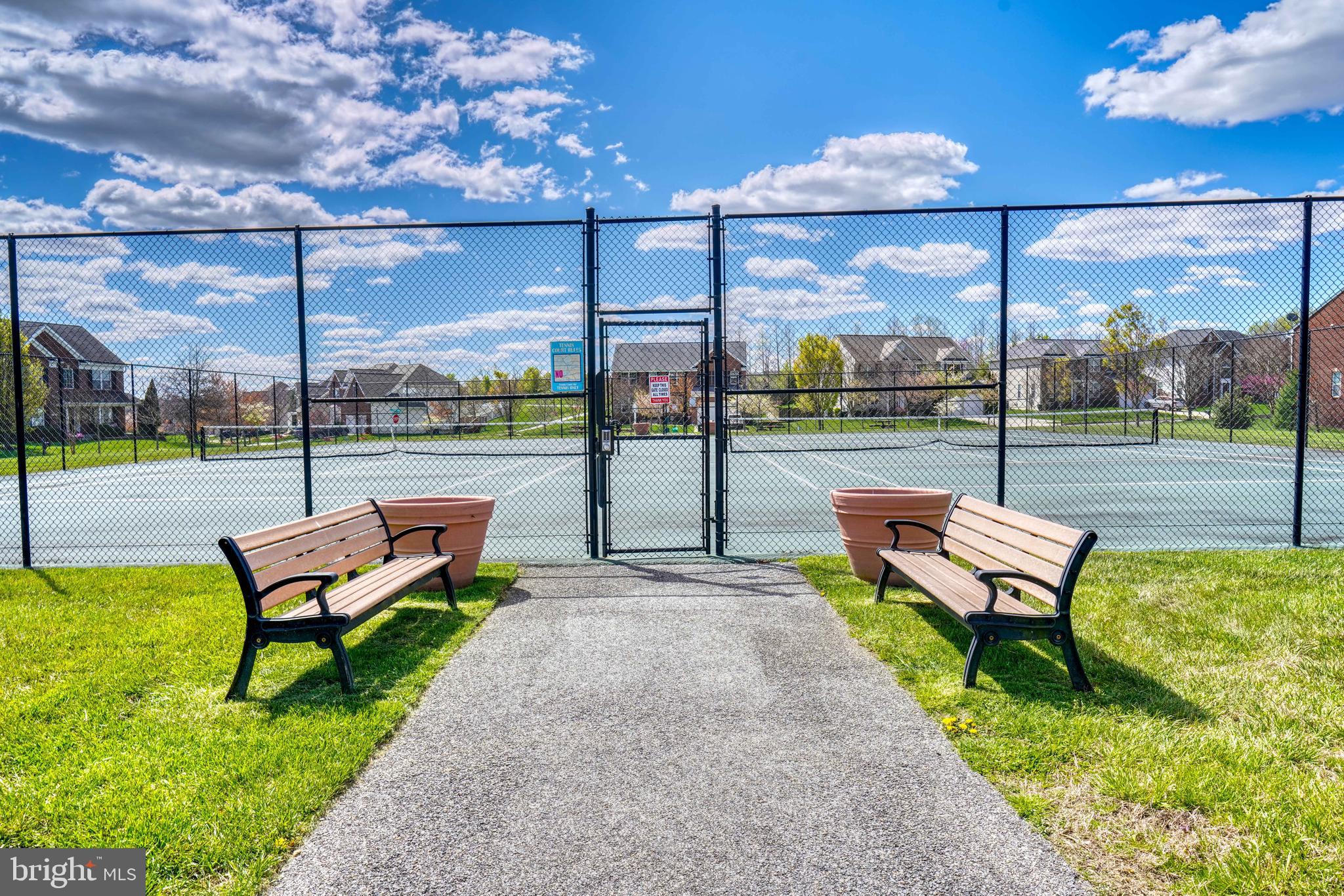 BELMONT CREST - Residential