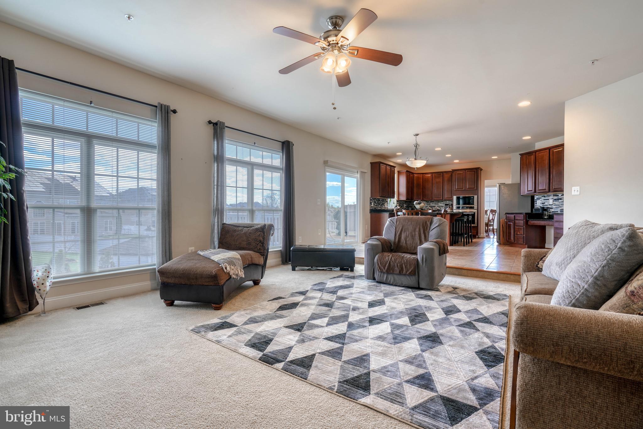 BELMONT CREST - Residential