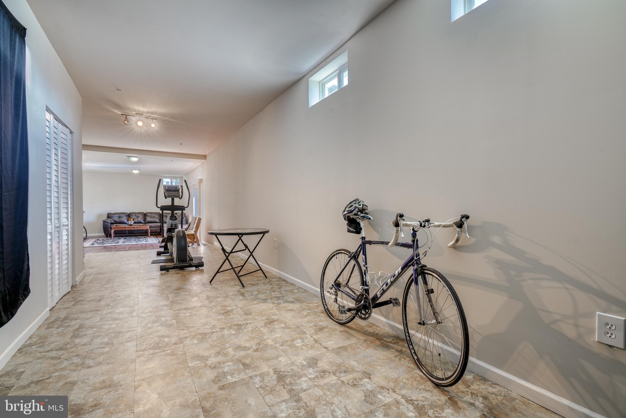 BELMONT CREST - Residential