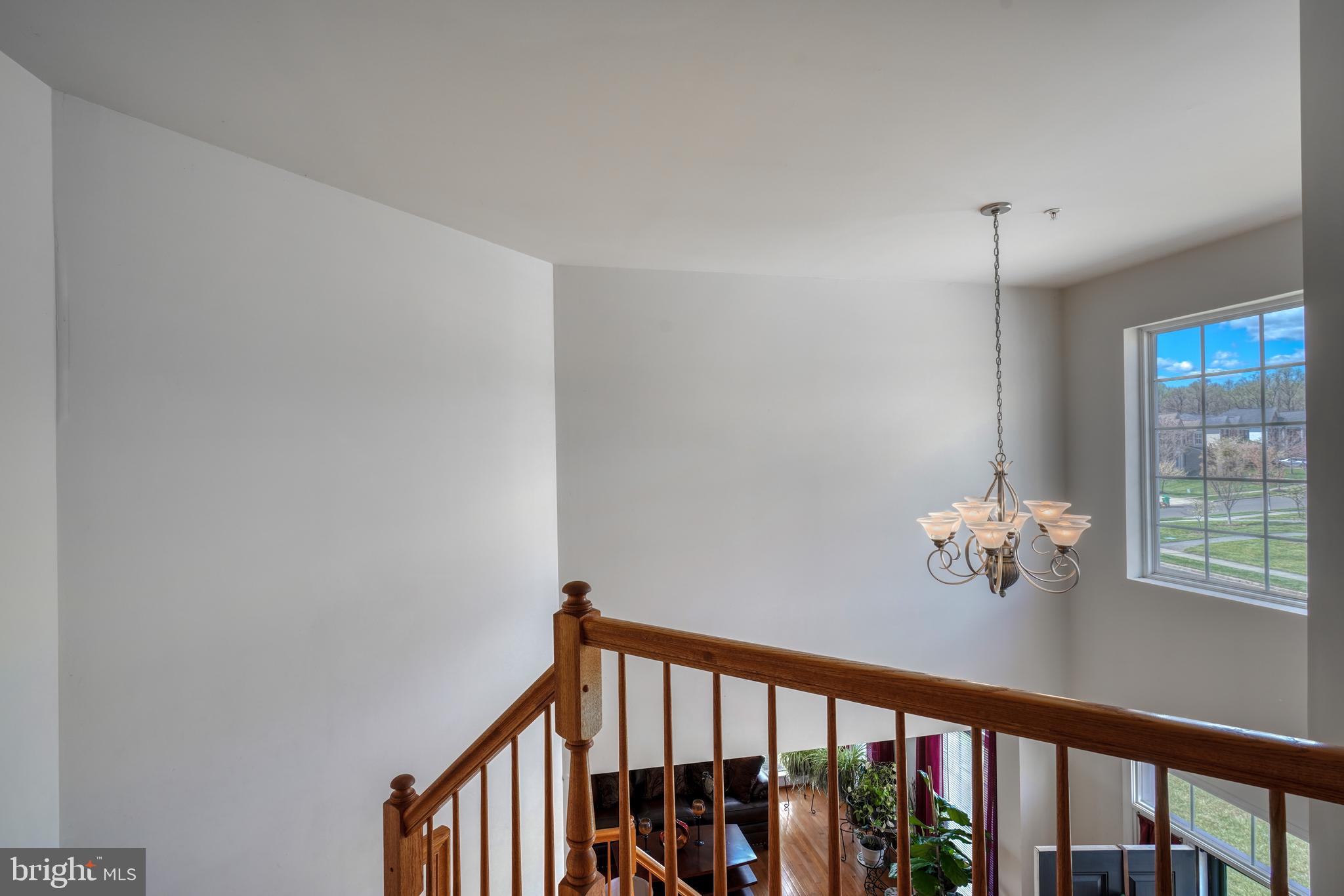 BELMONT CREST - Residential