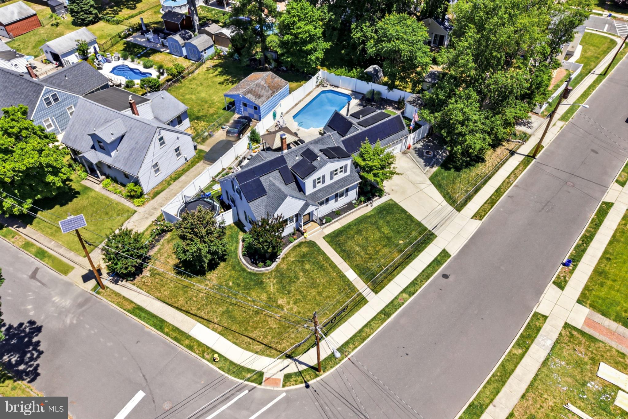 411 W CEDAR AVENUE