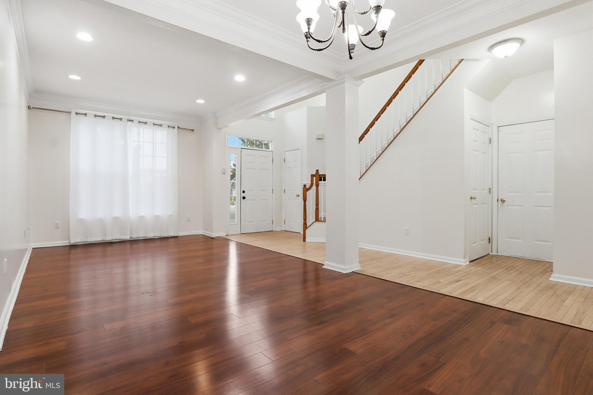 BROWNSTONE MANOR - Residential