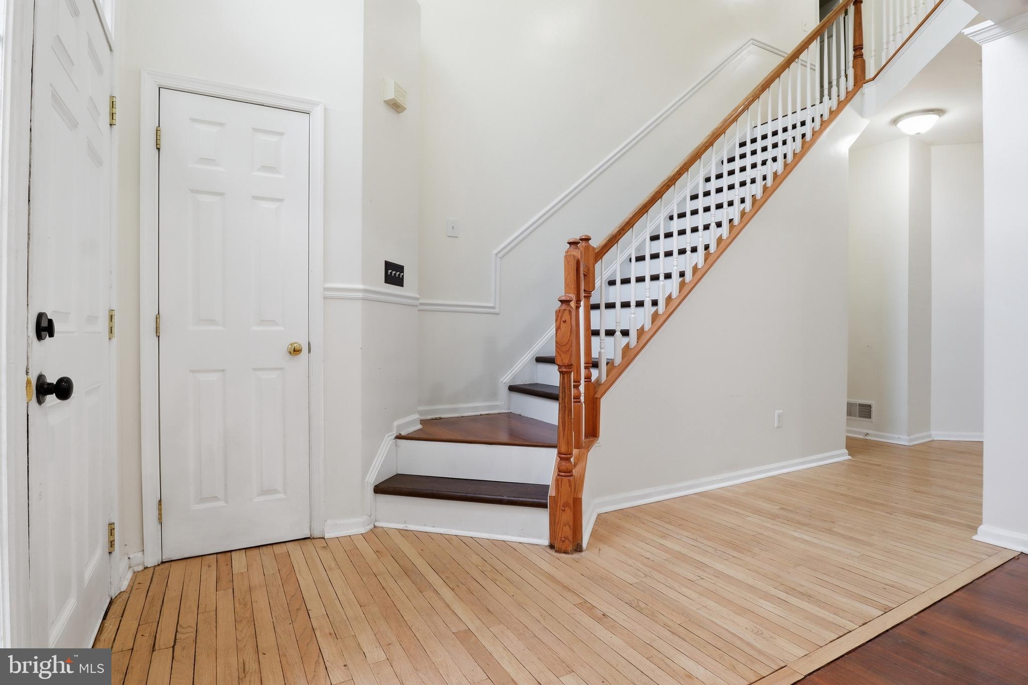 BROWNSTONE MANOR - Residential