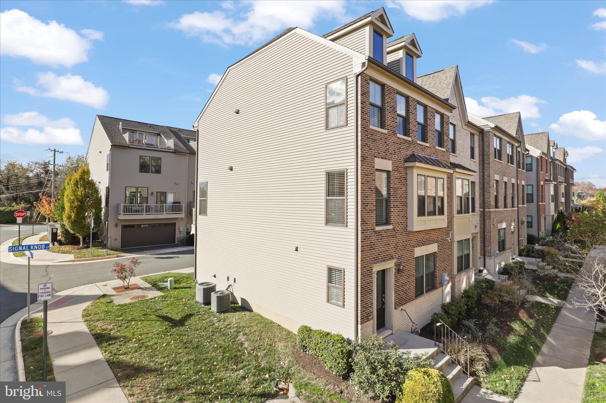 AMBROSE HILLS - Residential Lease