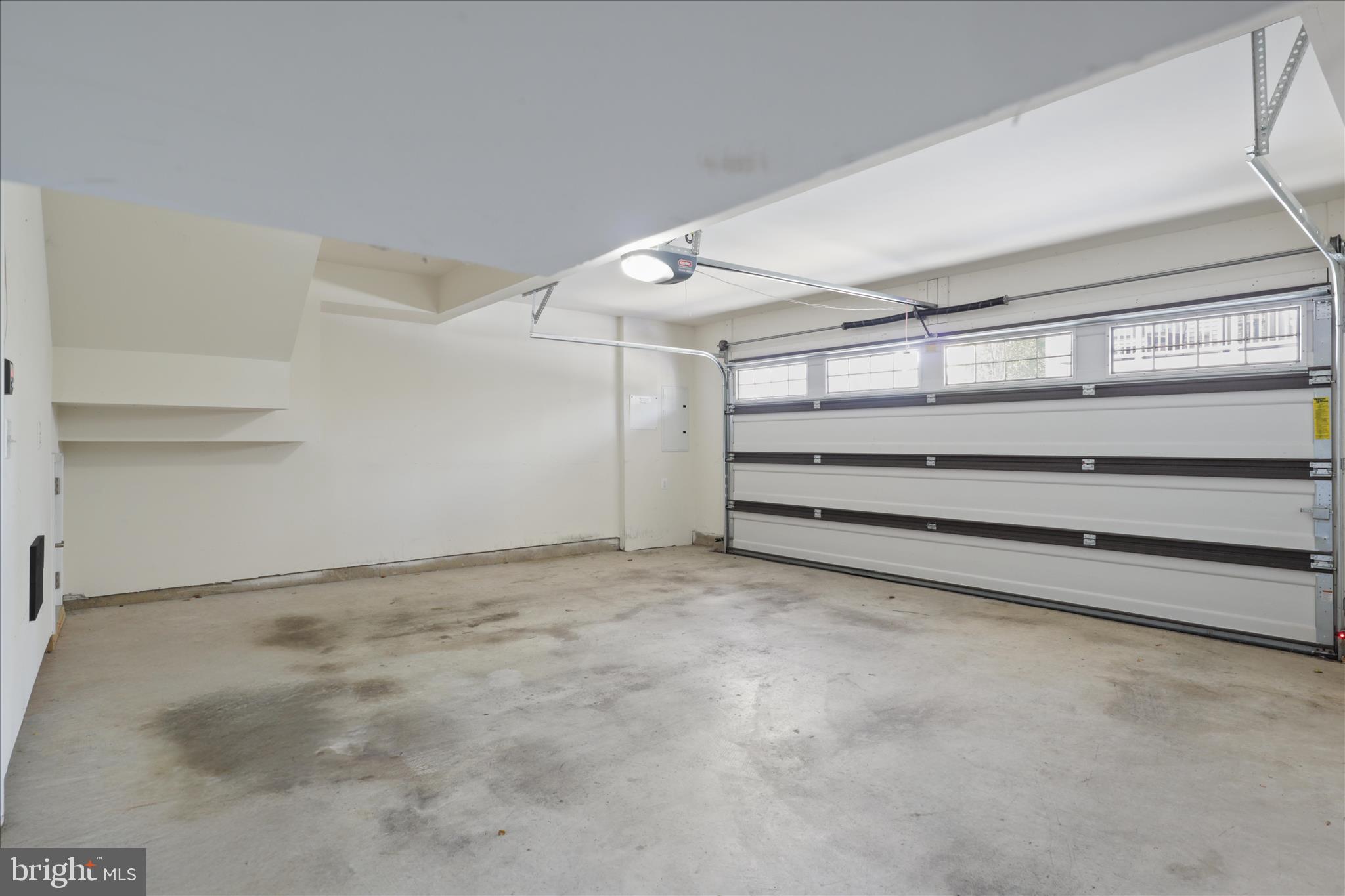 AMBROSE HILLS - Residential Lease