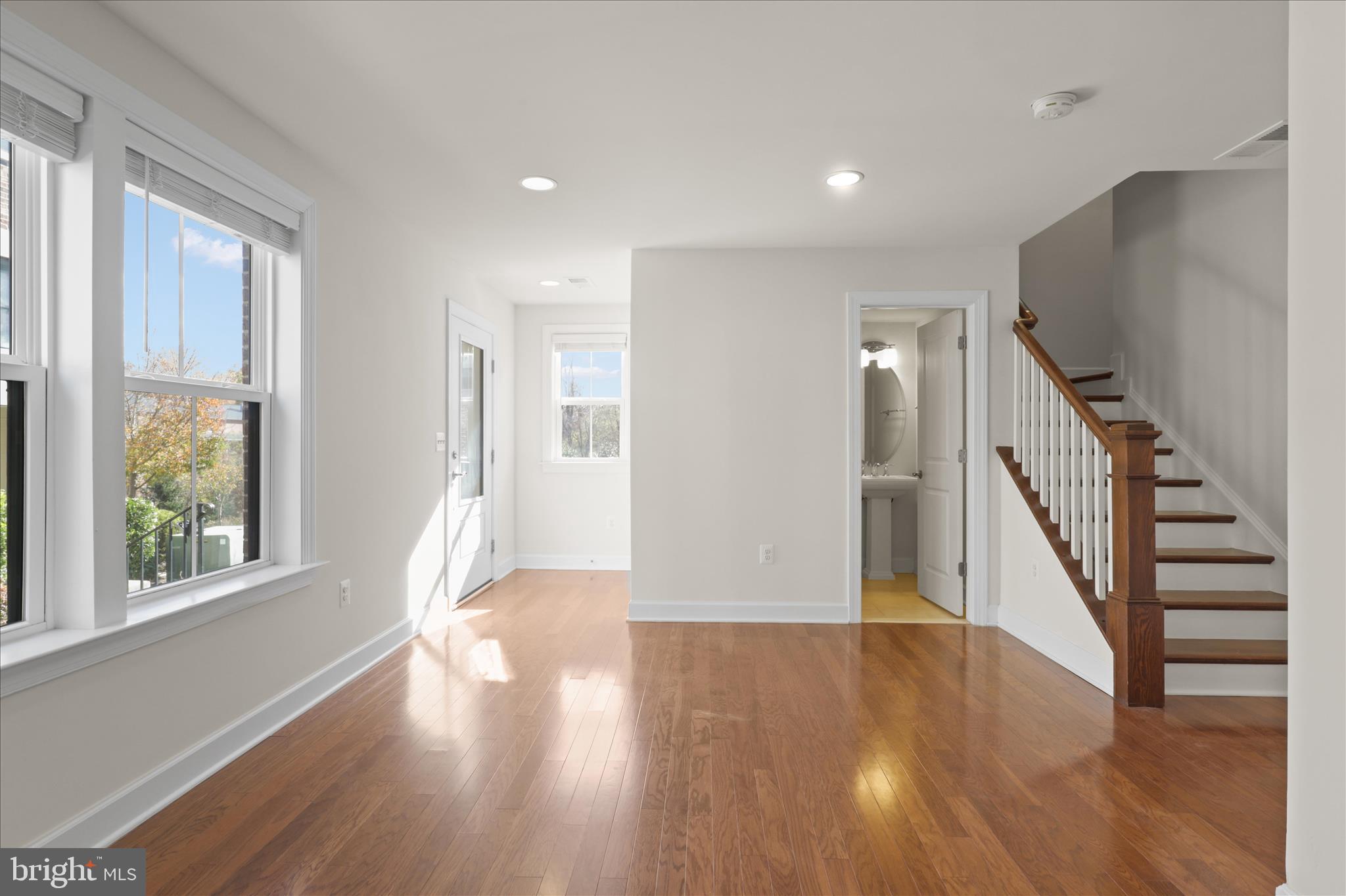 AMBROSE HILLS - Residential Lease