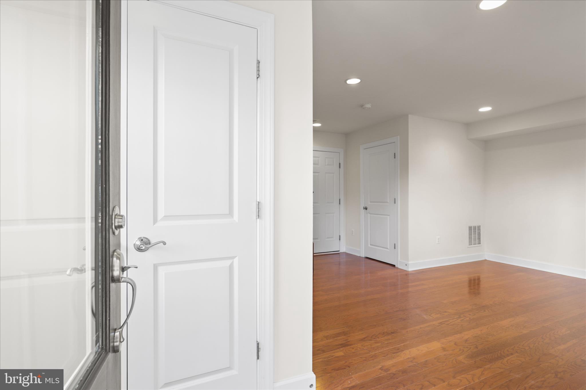 AMBROSE HILLS - Residential Lease