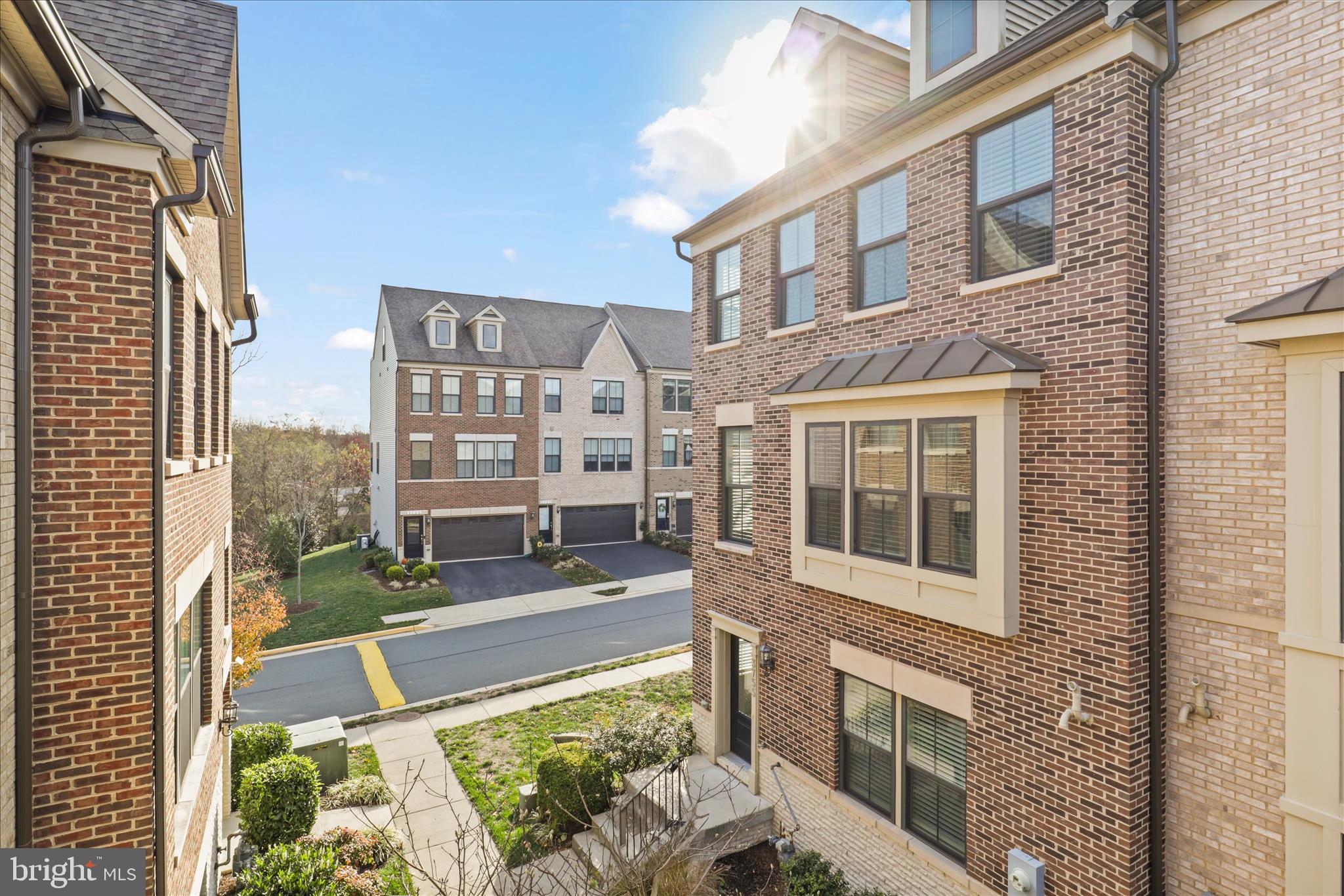 AMBROSE HILLS - Residential Lease