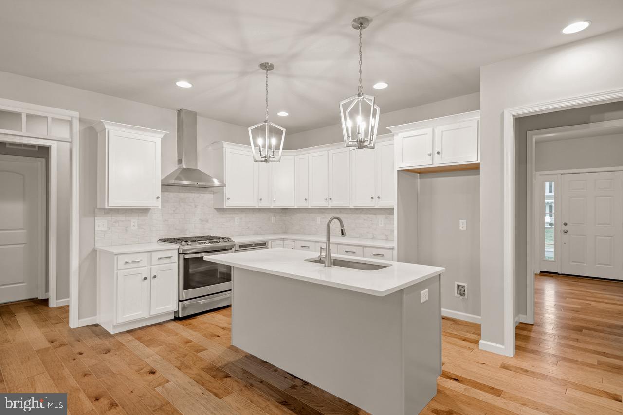 STRATHFORD MEADOWS - Residential