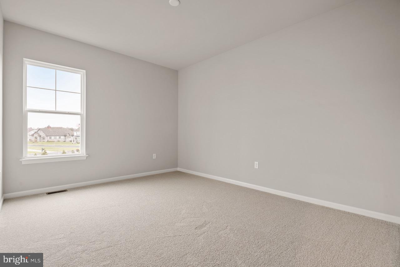 STRATHFORD MEADOWS - Residential