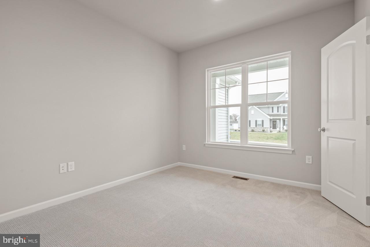STRATHFORD MEADOWS - Residential