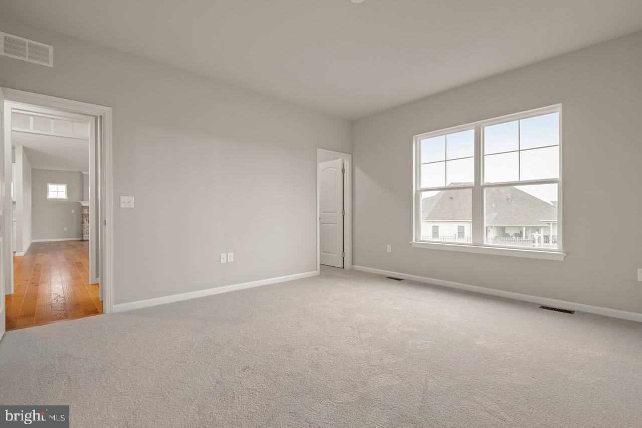 STRATHFORD MEADOWS - Residential