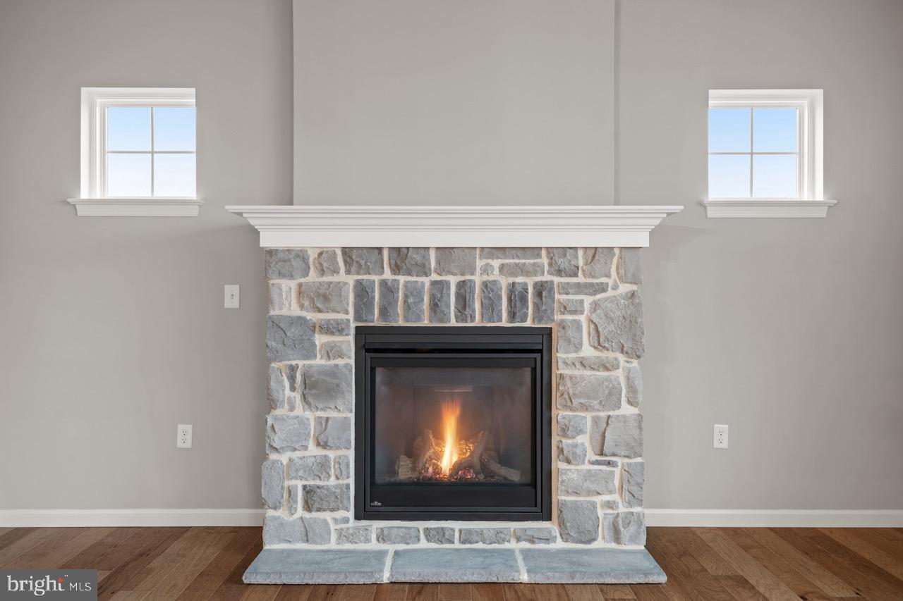 STRATHFORD MEADOWS - Residential