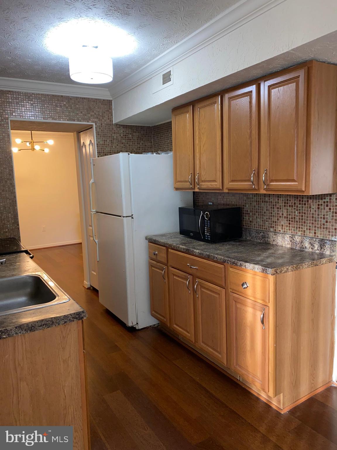 GREENBRIAR - Residential Lease