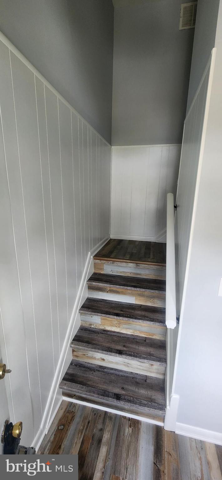 MAPLE RIDGE - Residential Lease