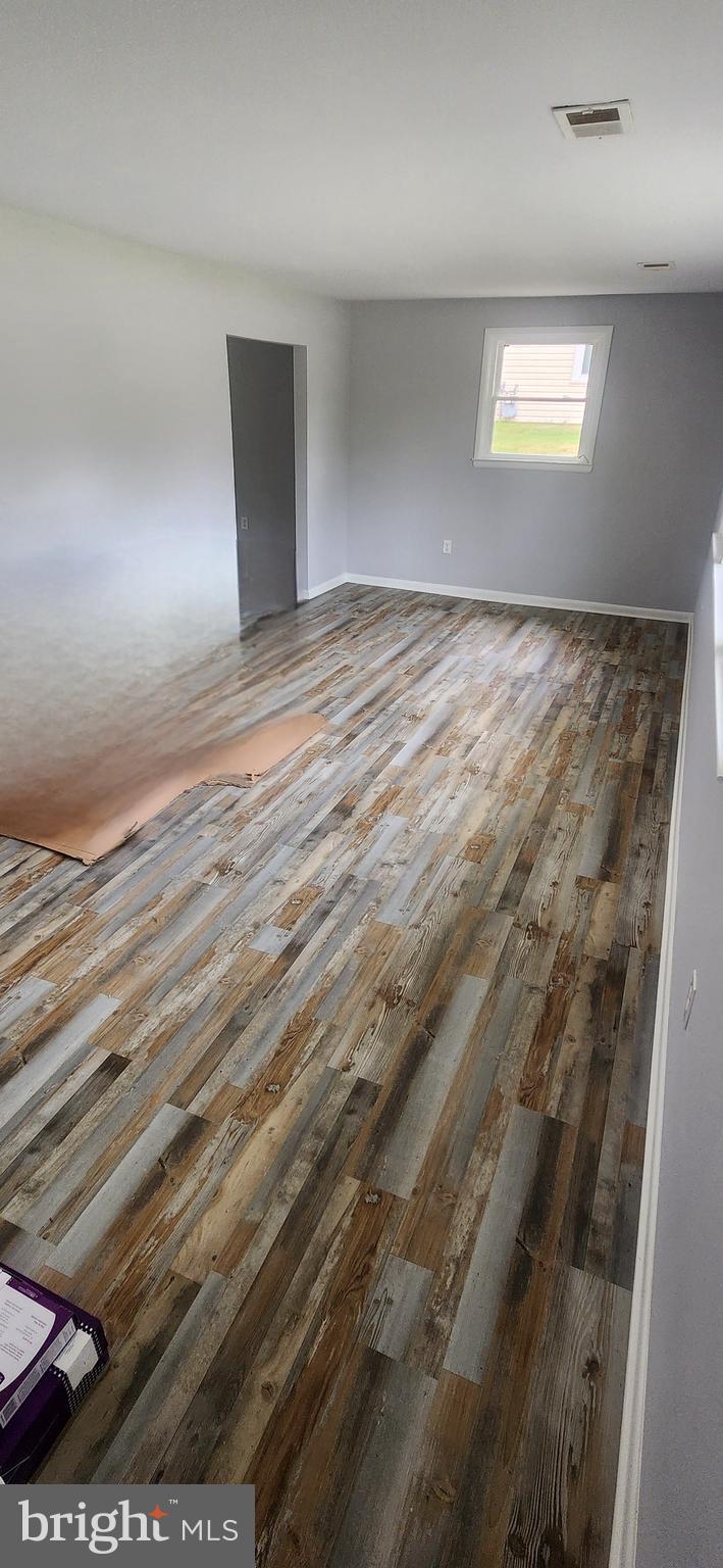 MAPLE RIDGE - Residential Lease