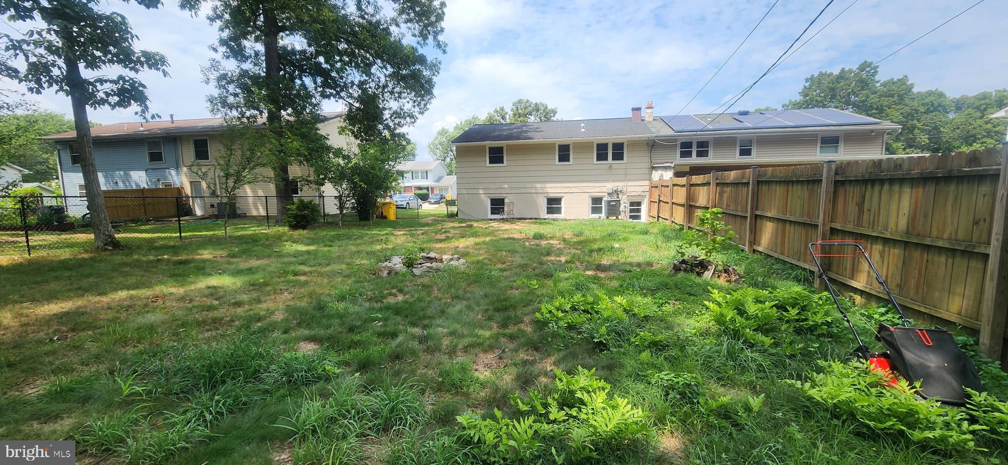 MAPLE RIDGE - Residential Lease