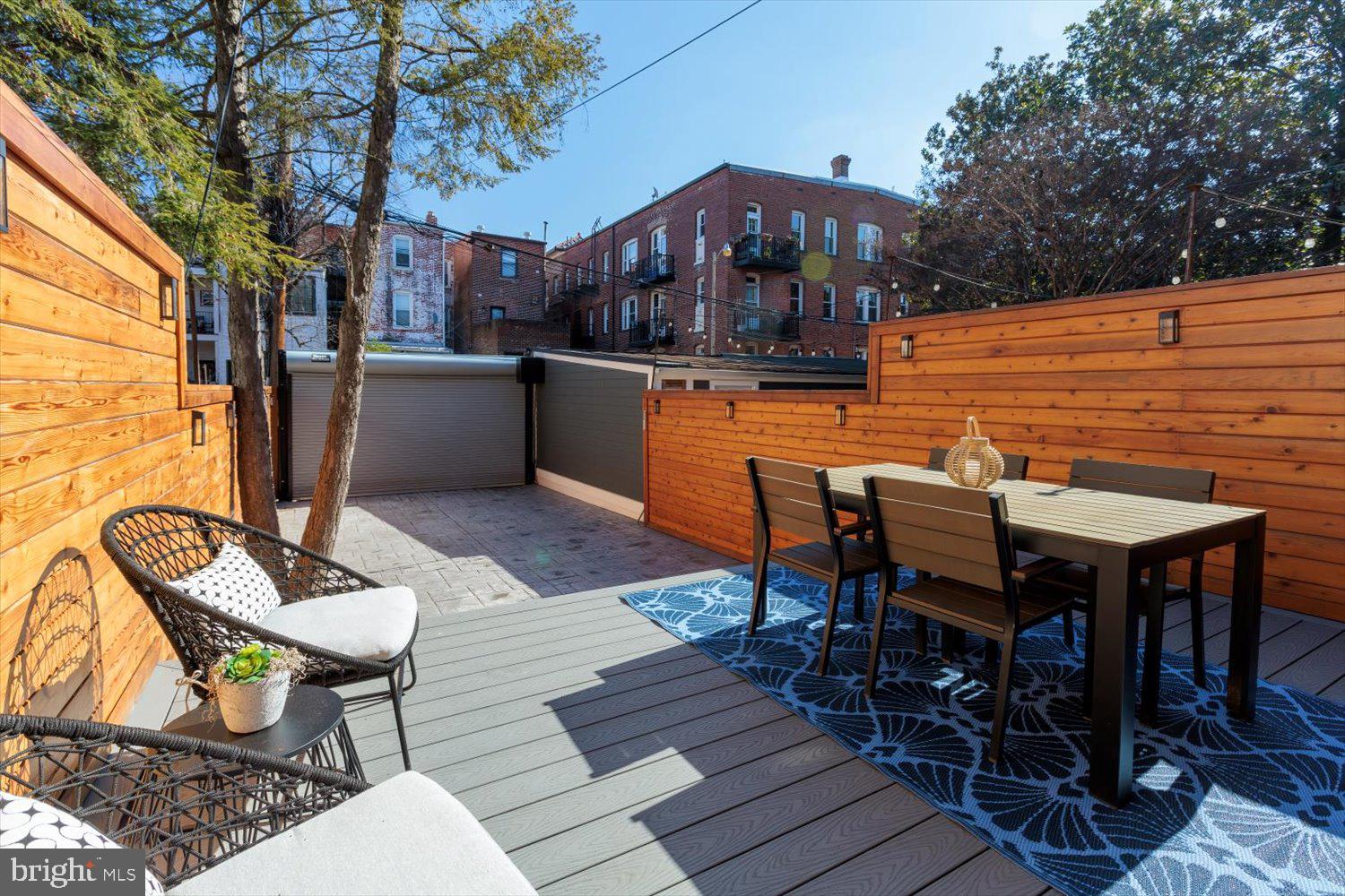 CAPITOL HILL - Residential