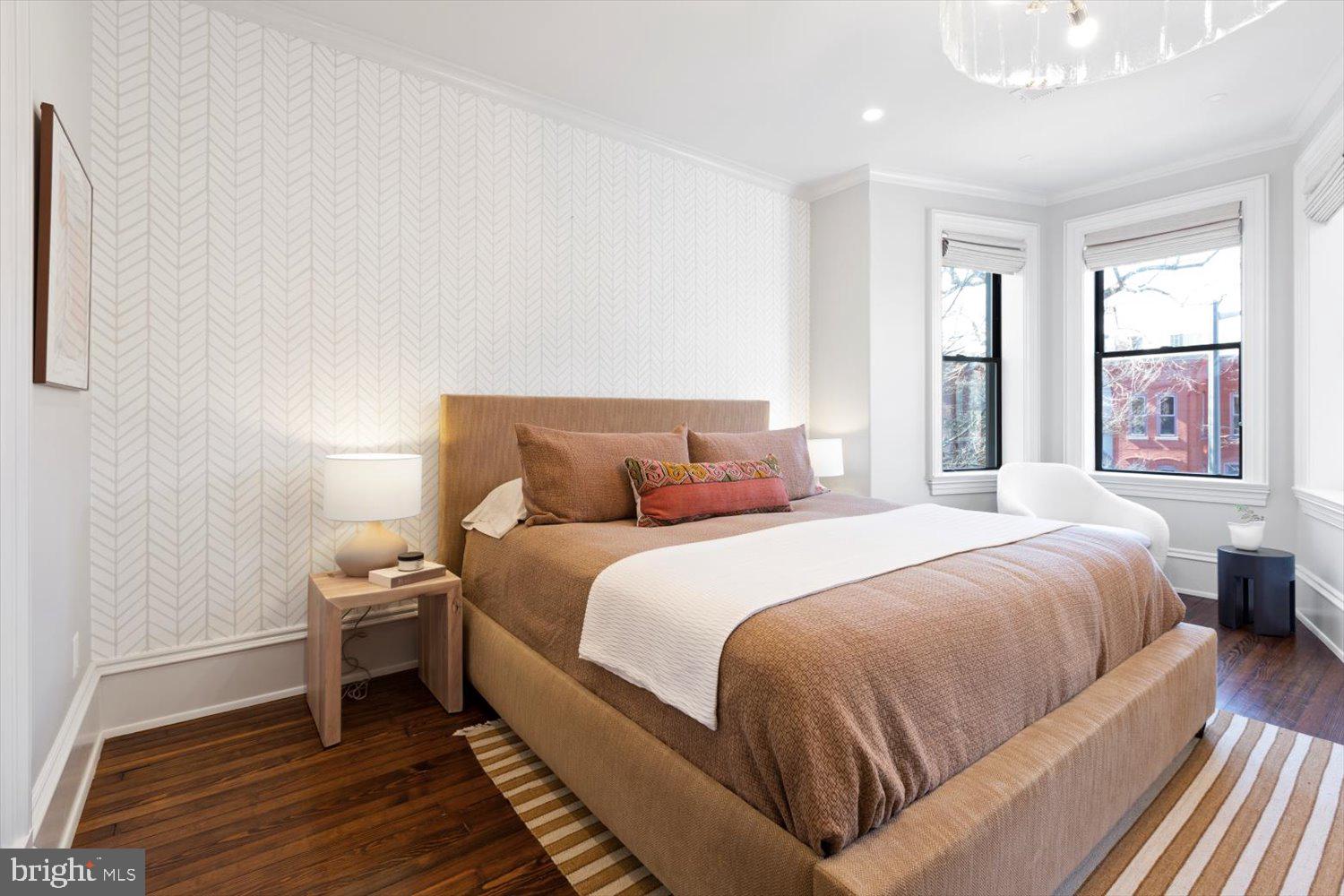 CAPITOL HILL - Residential