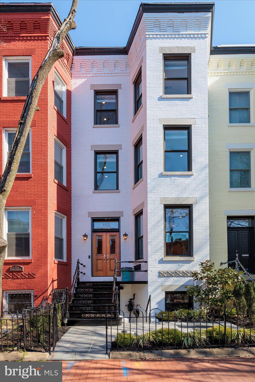 CAPITOL HILL - Residential