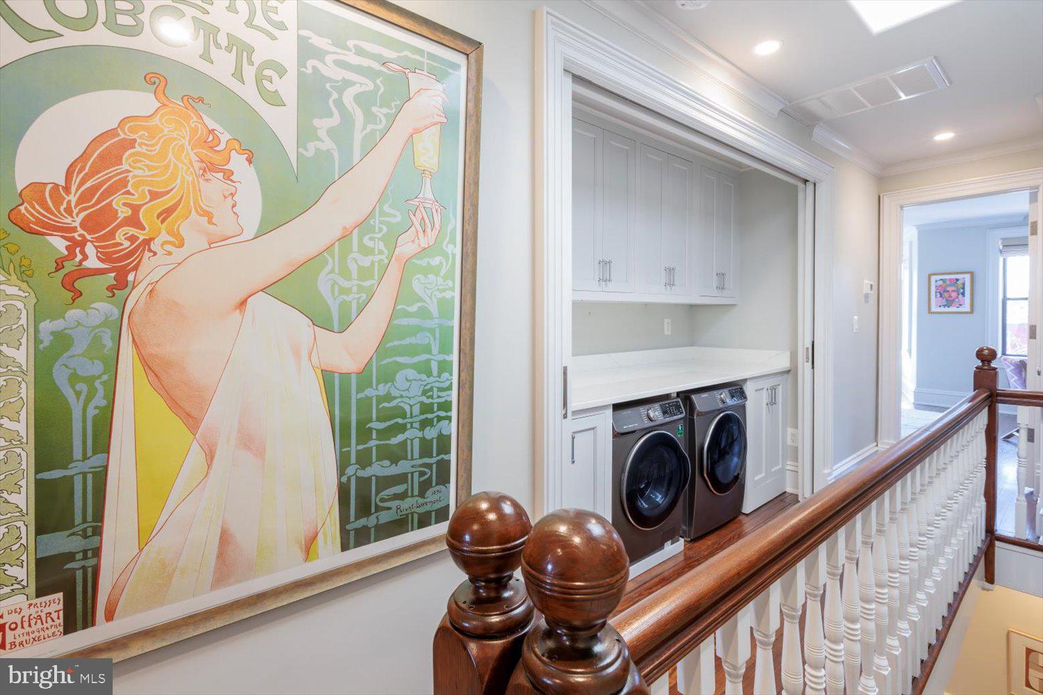 CAPITOL HILL - Residential
