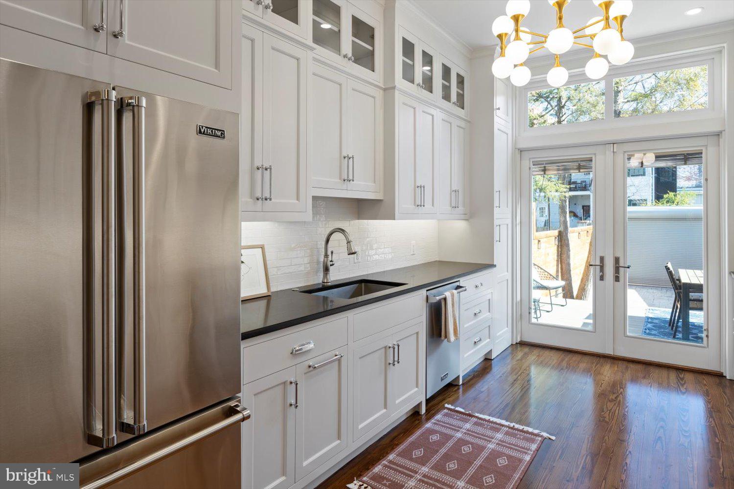 CAPITOL HILL - Residential