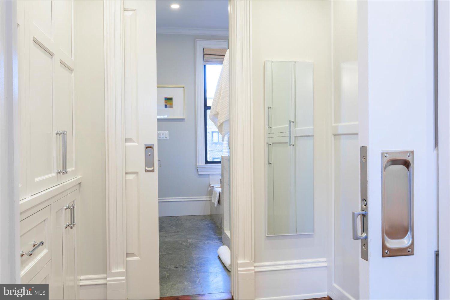 CAPITOL HILL - Residential