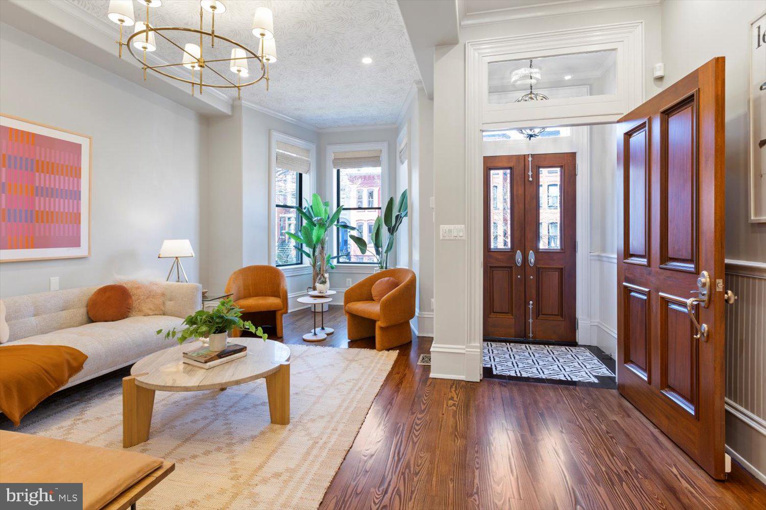 CAPITOL HILL - Residential