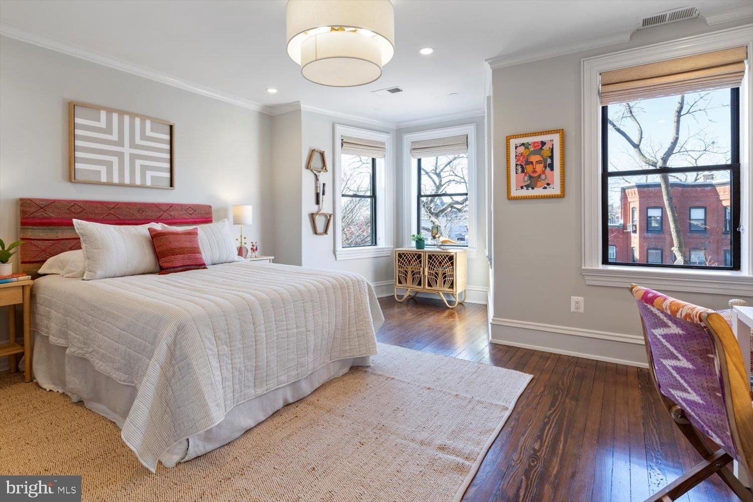 CAPITOL HILL - Residential