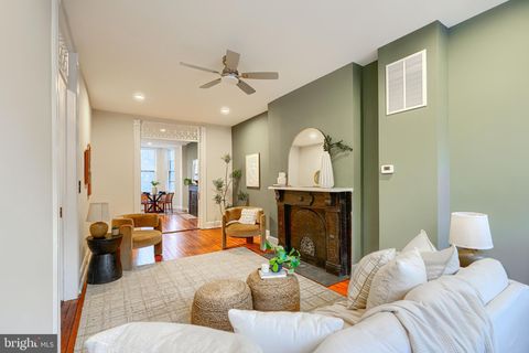 Photo of 1911 Park Avenue, BALTIMORE, MD 21217 (MLS # MDBA2196344)