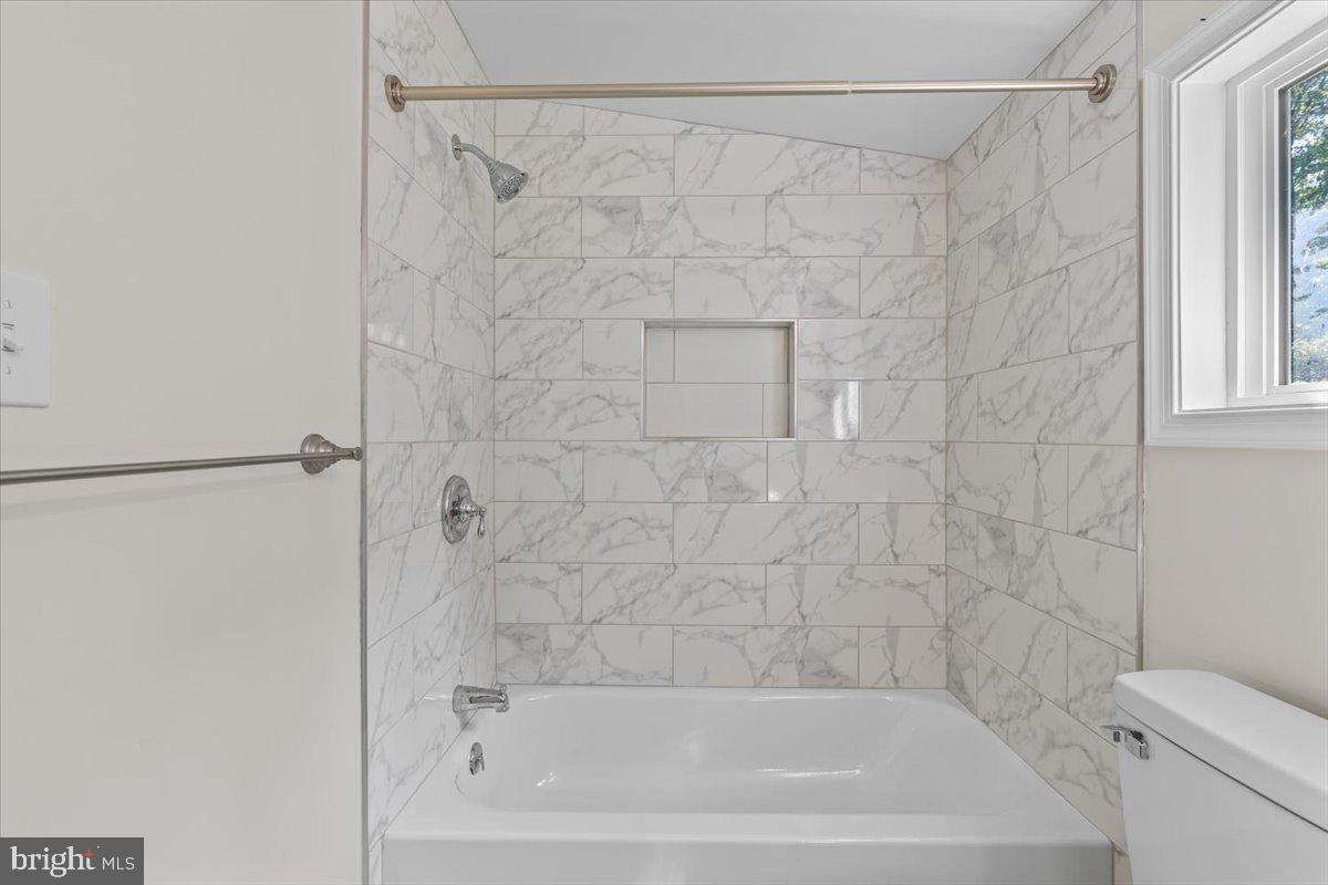 LONGVIEW BEACH CHAPTICO-BUSHWOOD - Residential