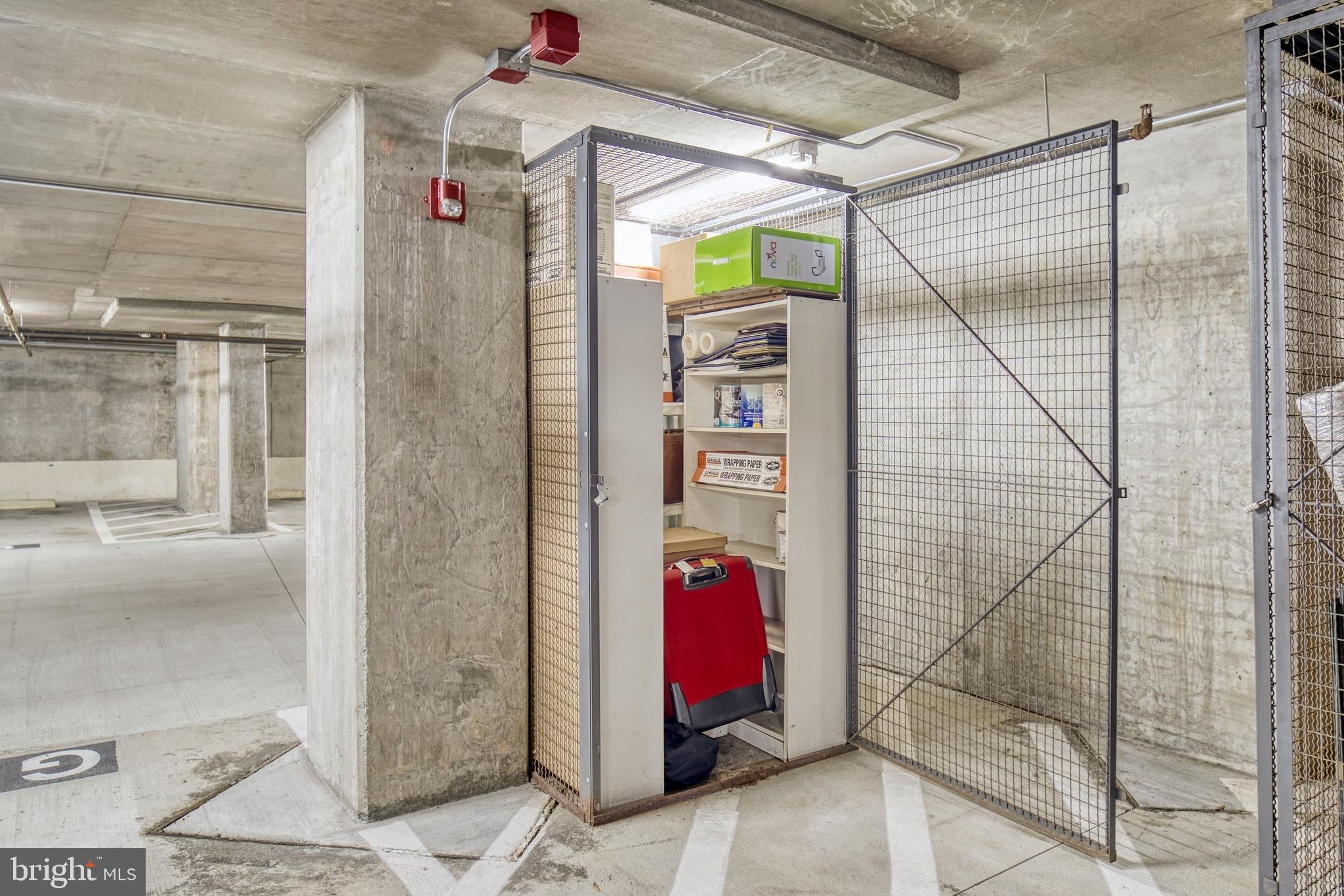 PARAMOUNT - Residential