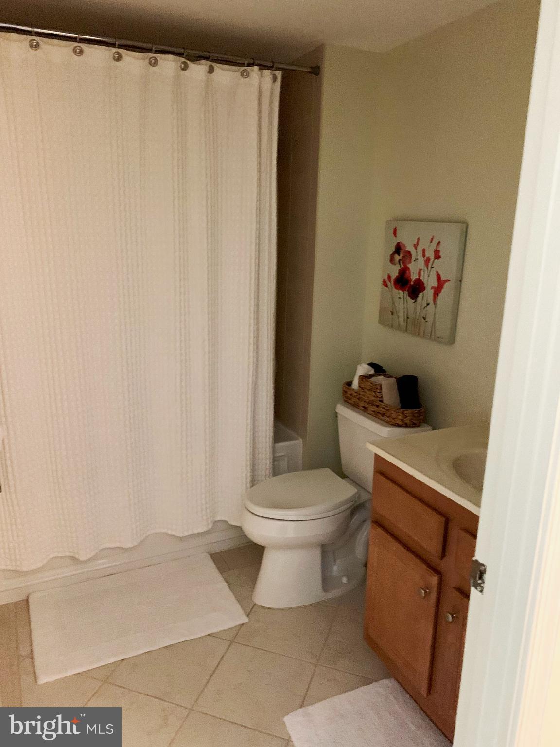 PARAMOUNT - Residential