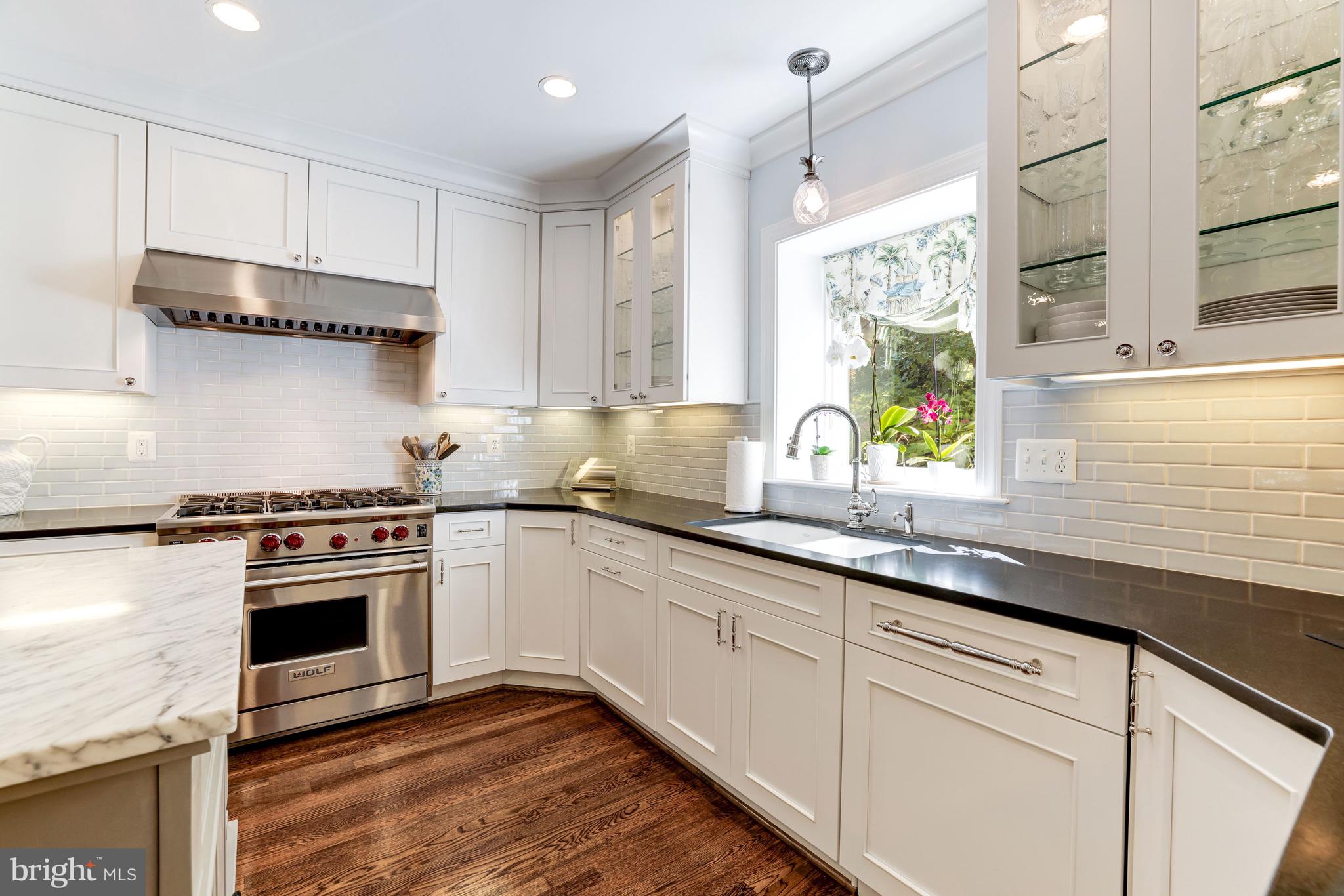 BROYHILL FOREST - Residential