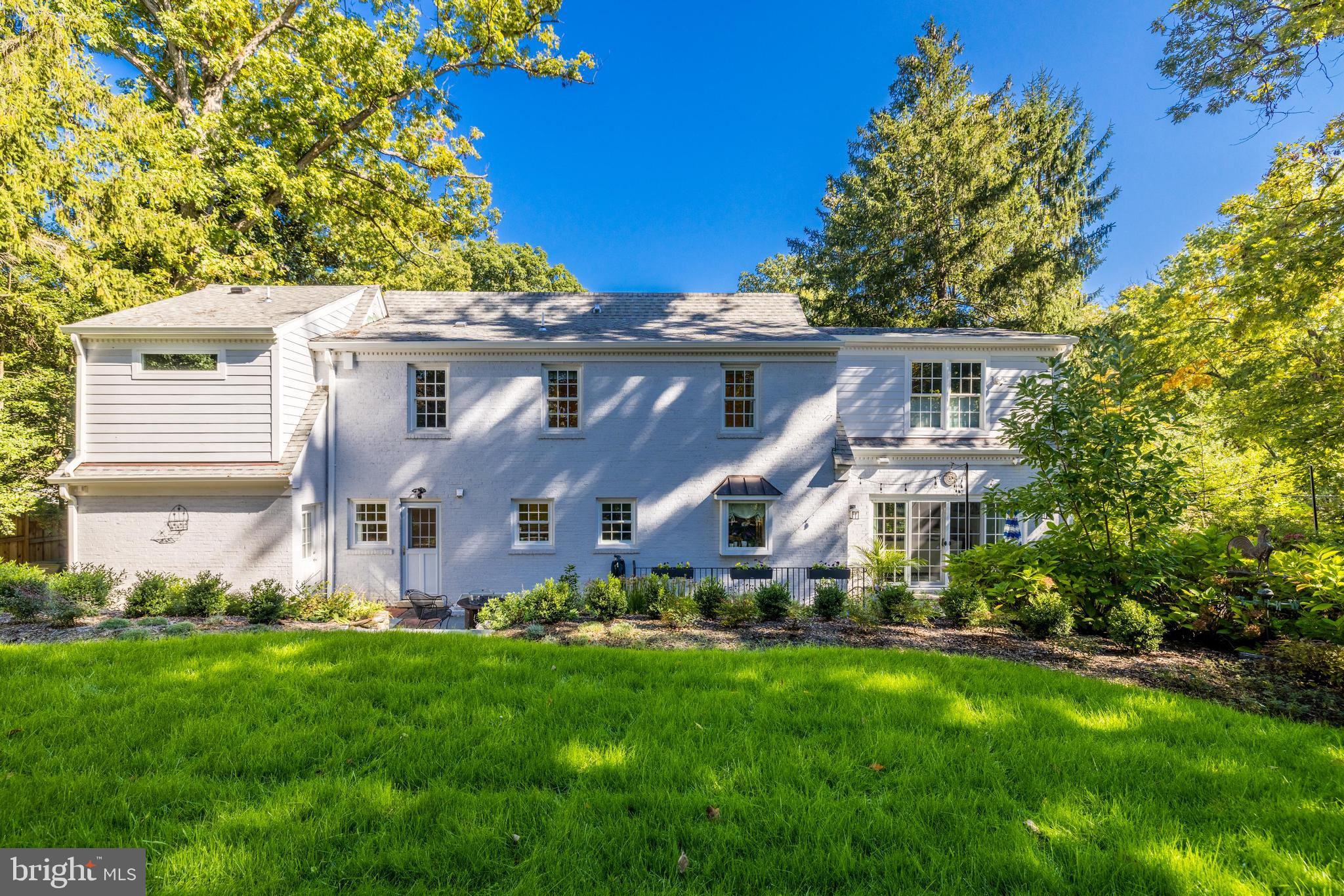 BROYHILL FOREST - Residential