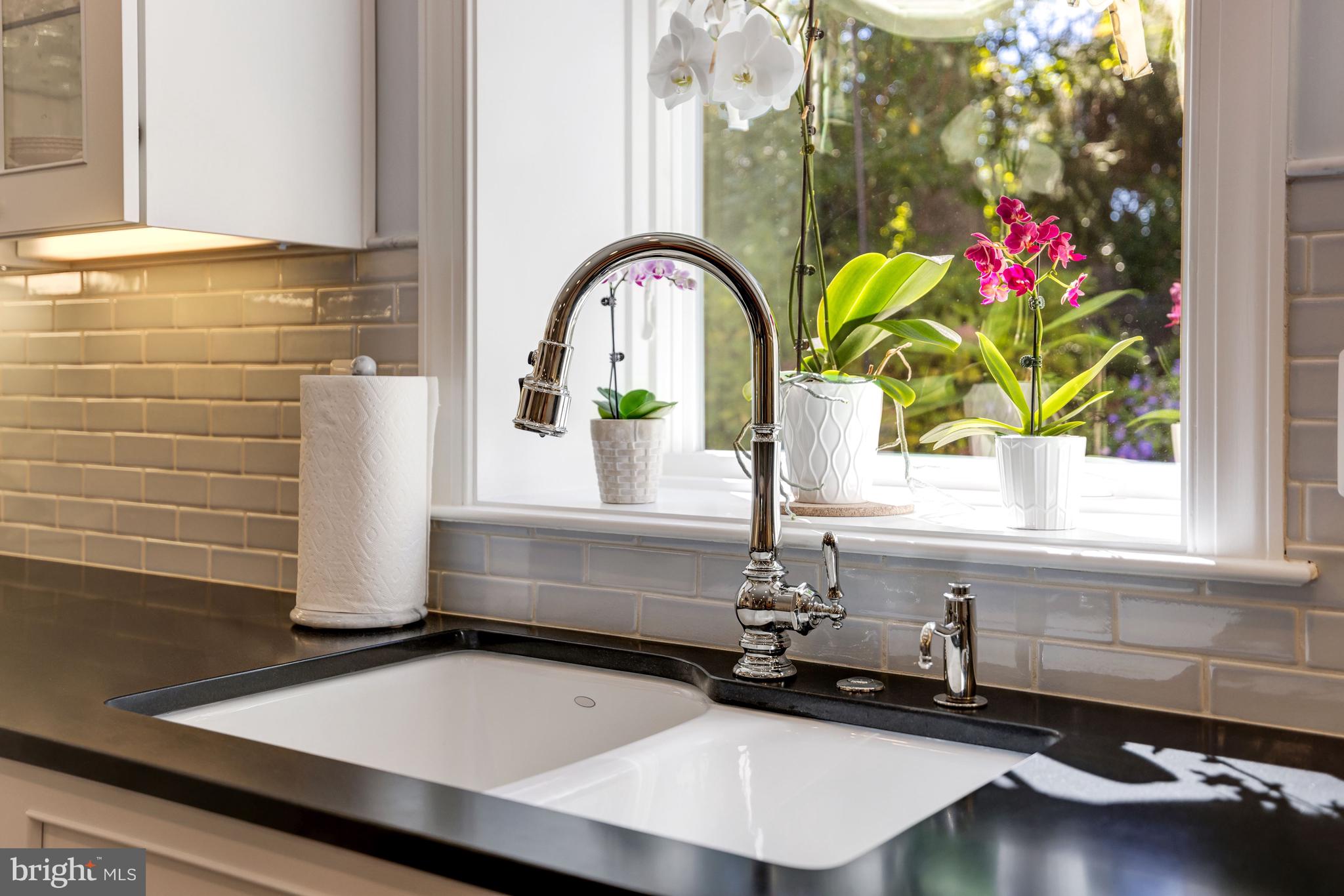 BROYHILL FOREST - Residential