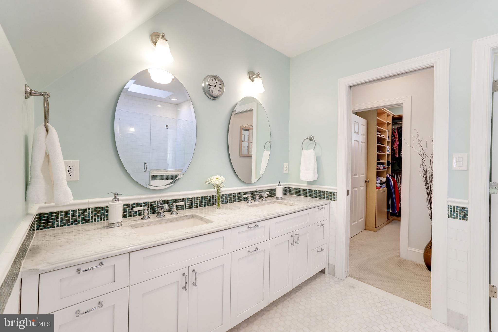 BROYHILL FOREST - Residential