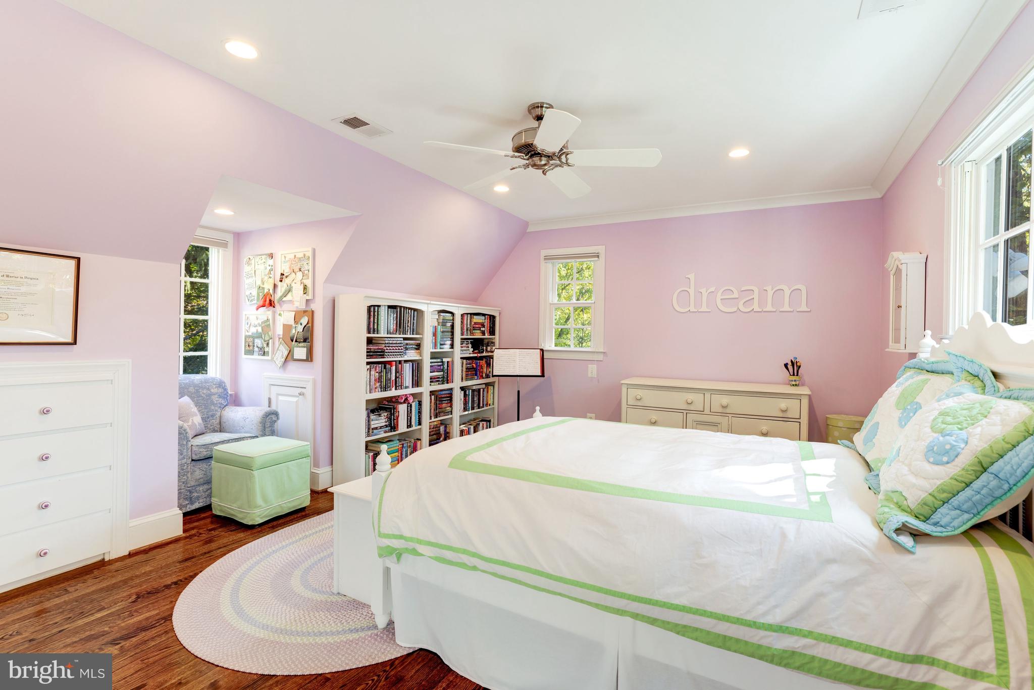 BROYHILL FOREST - Residential