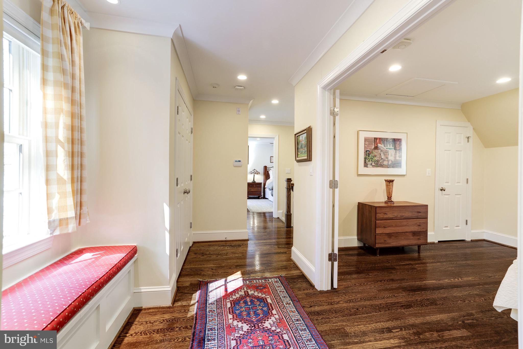 BROYHILL FOREST - Residential